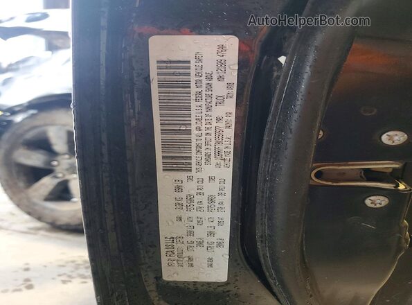1C6RR7FT8KS597677 2019 RAM 1500 Black Widok komory silnika