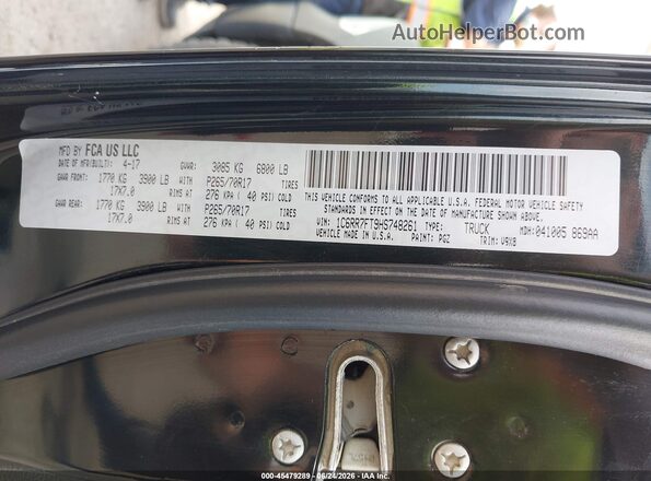 1C6RR7FT9HS748261 2017 RAM 1500 Черный Вид подкапотного пространства
