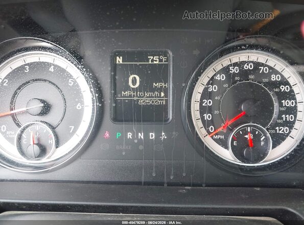1C6RR7FT9HS748261 2017 RAM 1500 Черный Вид задних сидений