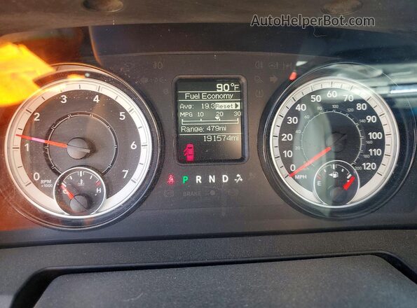 1C6RR7FT9KS547449 2019 RAM 1500 White Vista del cuadro de instrumentos