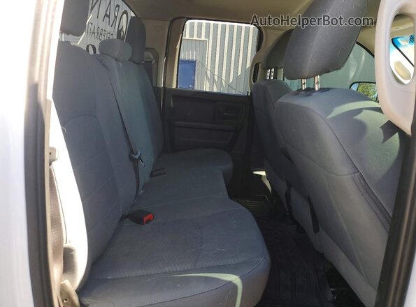 1C6RR7FT9KS547449 2019 RAM 1500 White Vista de los asientos traseros