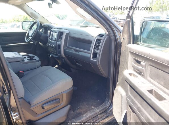 1C6RR7FTXHS828488 2017 RAM 1500 Black Widok wnętrza z przodu