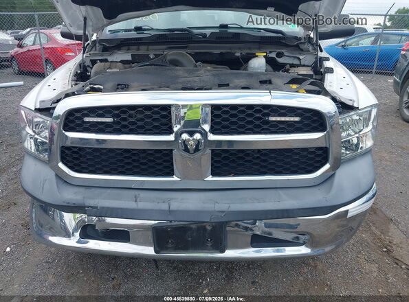 1C6RR7FTXJS329017 2018 RAM 1500 White 