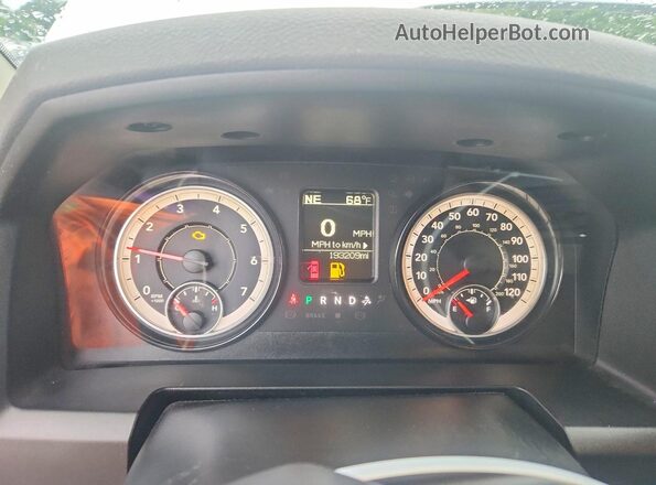 1C6RR7FTXKS726406 2019 RAM 1500 White Вид щитка приладів