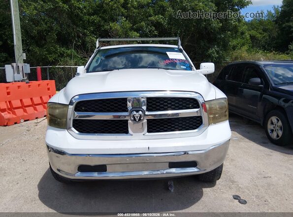 1C6RR7GG1HS583565 2017 RAM 1500 White Instrument cluster view