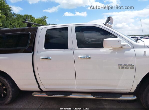 1C6RR7GG1HS583565 2017 RAM 1500 White Rear interior view