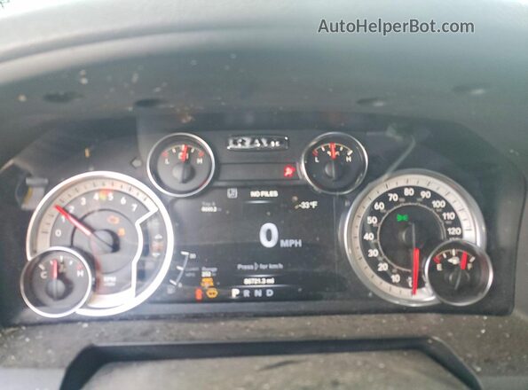 1C6RR7GG2LS159952 2020 RAM 1500 Gray Widok zestawu wskaźników