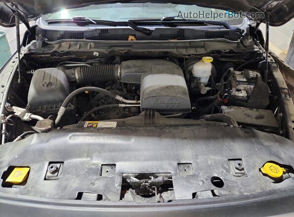 1C6RR7GG4MS562090 2021 RAM 1500 Серый Вид задней части салона