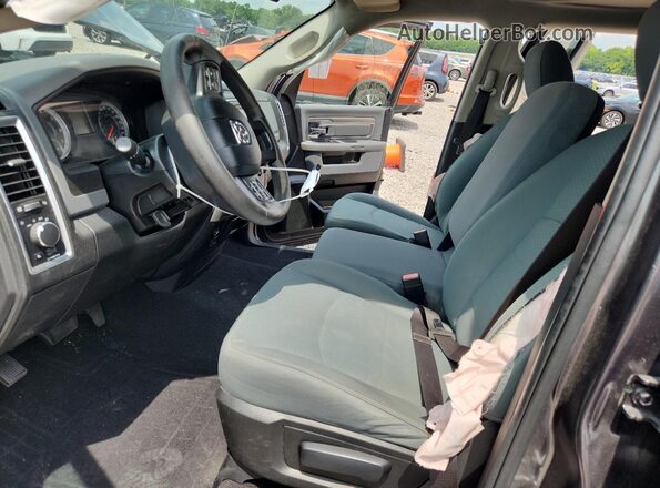 1C6RR7GG7HS792471 2017 RAM 1500 Gray Widok wnętrza z przodu