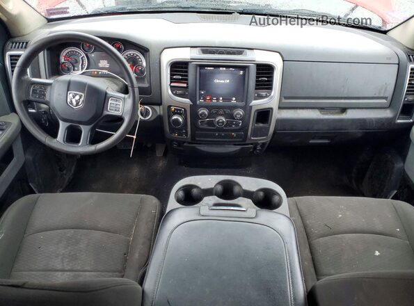 1C6RR7GG7LS115560 2020 RAM 1500 Red Вид панелі приладів