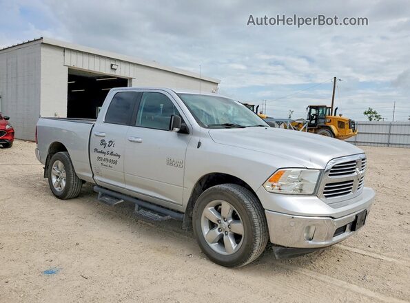 1C6RR7GG8JS247319 2018 RAM 1500 Silver წინა მარჯვენა