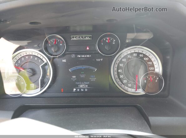 1C6RR7GG8LS107807 2020 RAM 1500 CLASSIC Red Вид задніх сидінь