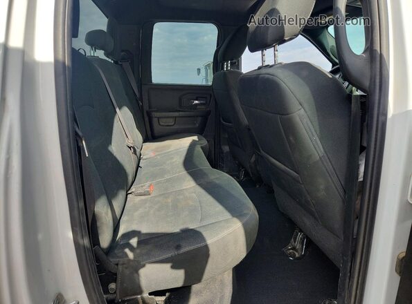1C6RR7GG9MS514956 2021 RAM 1500 White Вид задніх сидінь