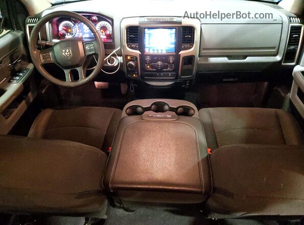 1C6RR7GGXLS147130 2020 RAM 1500 Black Vista del salpicadero