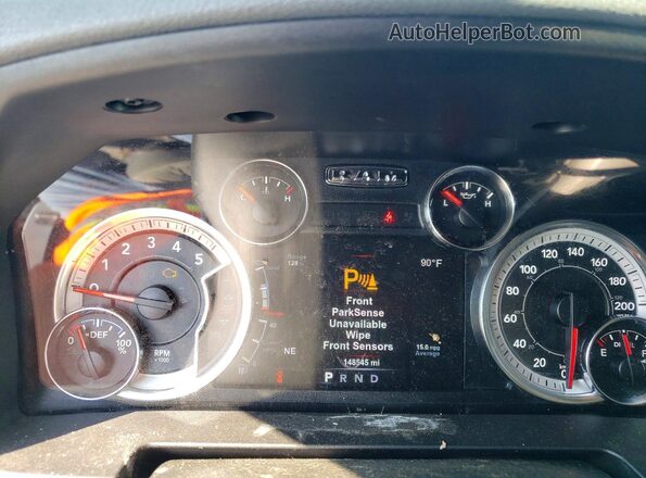 1C6RR7GM5JS226109 2018 RAM 1500 White Widok zestawu wskaźników