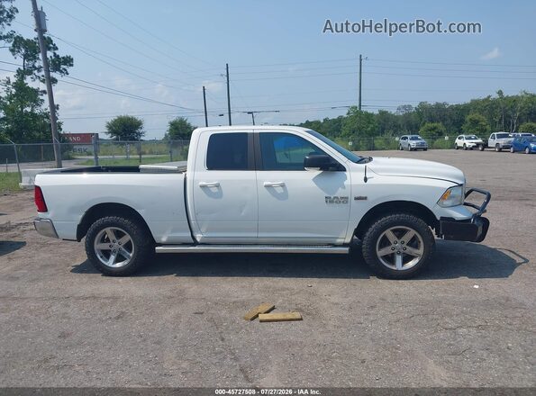 1C6RR7GT0JS244315 2018 RAM 1500 White Vista interior de 360 grados