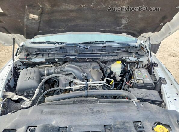 1C6RR7GT1GS156236 2016 RAM 1500 White Vista interior trasera