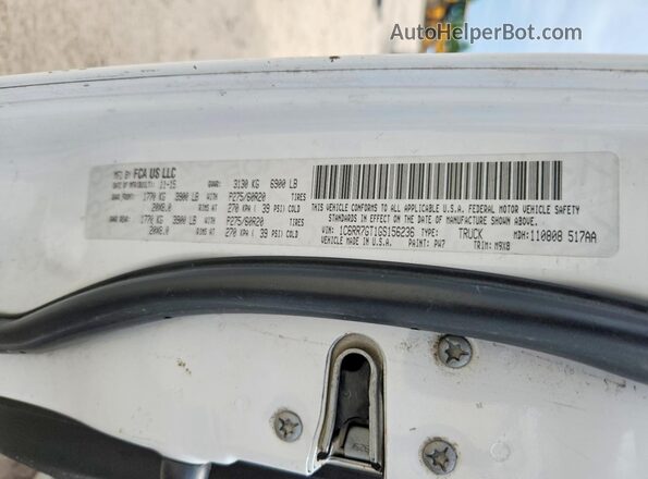 1C6RR7GT1GS156236 2016 RAM 1500 White Vista del compartimento del motor
