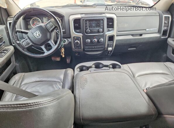 1C6RR7GT1GS156236 2016 RAM 1500 White Vista del salpicadero