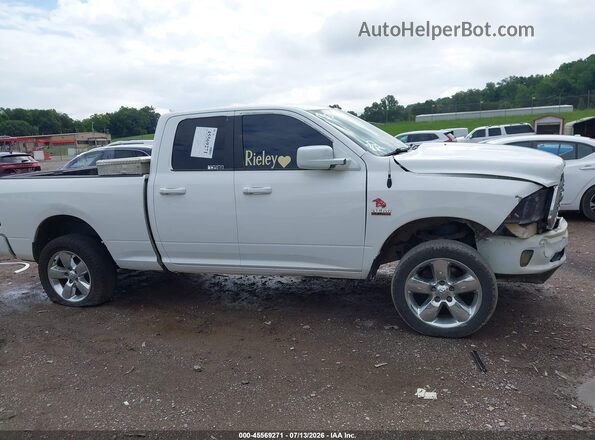 1C6RR7GT1GS168189 2016 RAM 1500 White Rear interior view