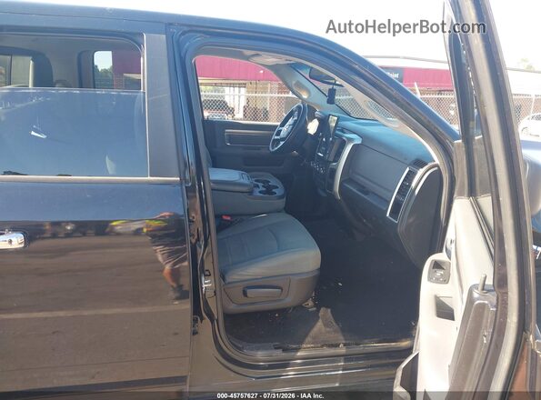1C6RR7GT1GS199653 2016 RAM 1500 Black Front interior view