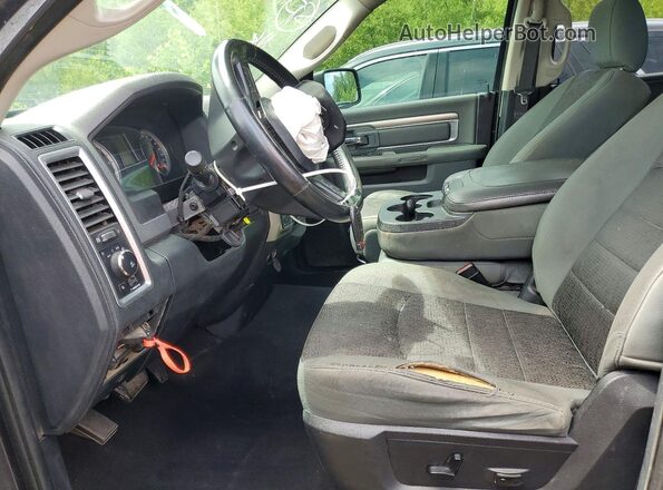 1C6RR7GT2GS257852 2016 RAM 1500 Gray Front interior view