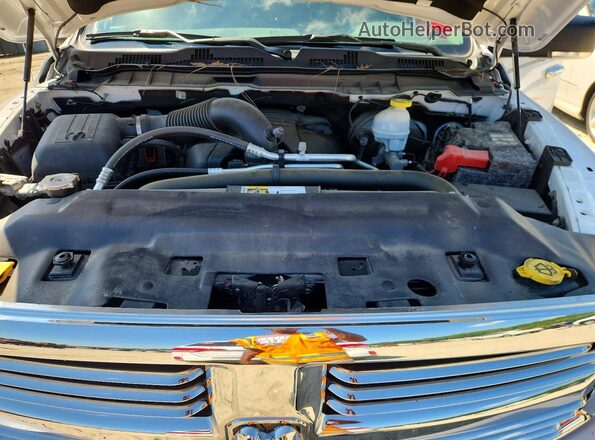 1C6RR7GT2HS613394 2017 RAM 1500 White Vista interior trasera
