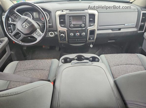 1C6RR7GT5GS264813 2016 RAM 1500 Silver Vista del salpicadero