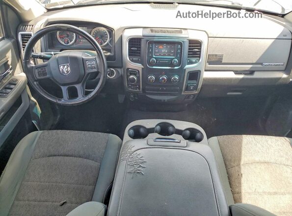 1C6RR7GT5GS396454 2016 RAM 1500 Black Вид панелі приладів