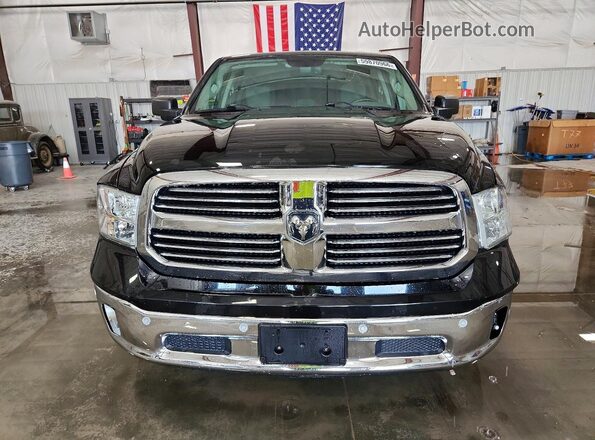 1C6RR7GT5JS312656 2018 RAM 1500 Charcoal Front view