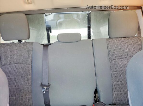 1C6RR7GT6GS221842 2016 RAM 1500 Silver Вид задніх сидінь