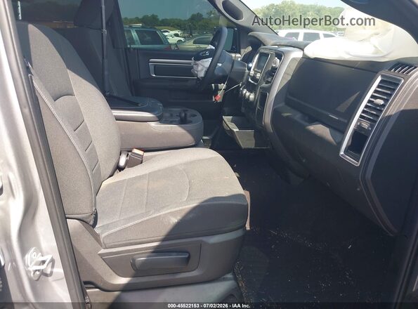 1C6RR7GT6MS581009 2021 RAM 1500 CLASSIC Gray Front interior view