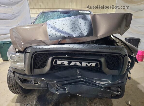 1C6RR7GT7LS104782 2020 RAM 1500 Brown Widok z przodu