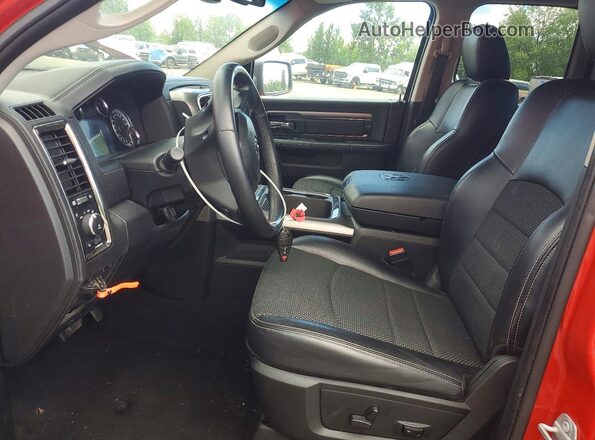 1C6RR7HT8HS818488 2017 RAM 1500 Red Вид салону спереду