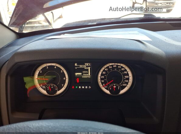 1C6RR7KG0GS339900 2016 RAM 1500 Burgundy Հետևի նստատեղերի տեսք