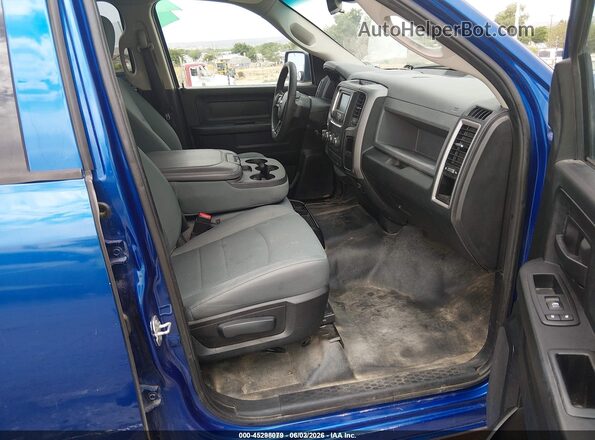 1C6RR7KG0GS341744 2016 RAM 1500 Blue Front interior view