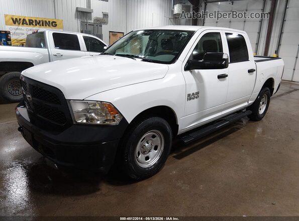 1C6RR7KG0JS106185 2018 RAM 1500 White Przód lewy