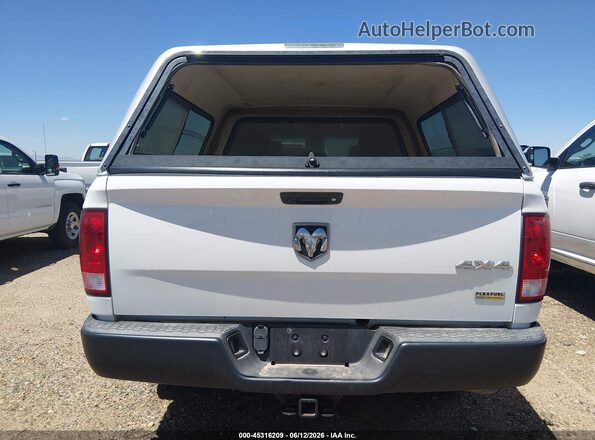 1C6RR7KG0JS286509 2018 RAM 1500 White Вид спереду
