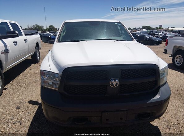 1C6RR7KG0JS286509 2018 RAM 1500 White Вид щитка приладів