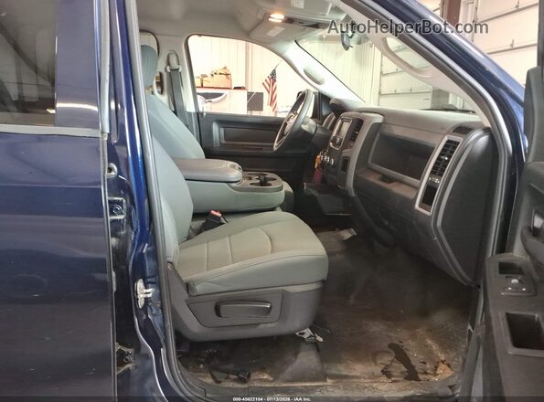 1C6RR7KG0JS306743 2018 RAM 1500 Blue Вид салону спереду