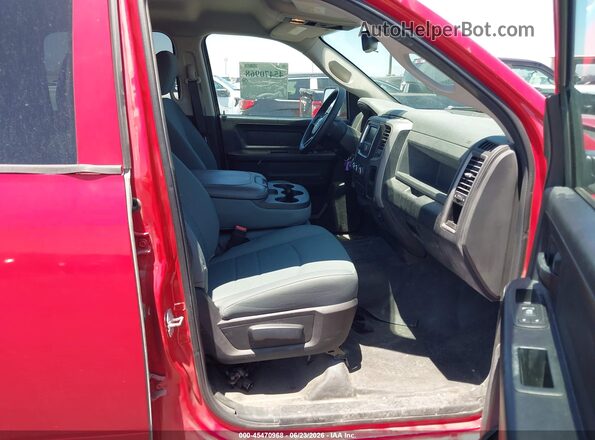 1C6RR7KG1GS341736 2016 RAM 1500 Красный Вид салона спереди