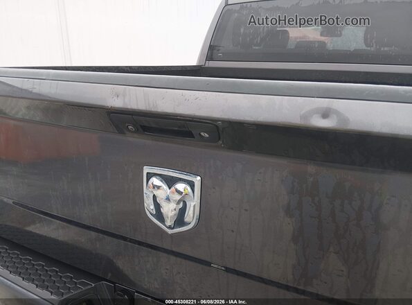 1C6RR7KG1GS396008 2016 RAM 1500 Серый Вид спереди