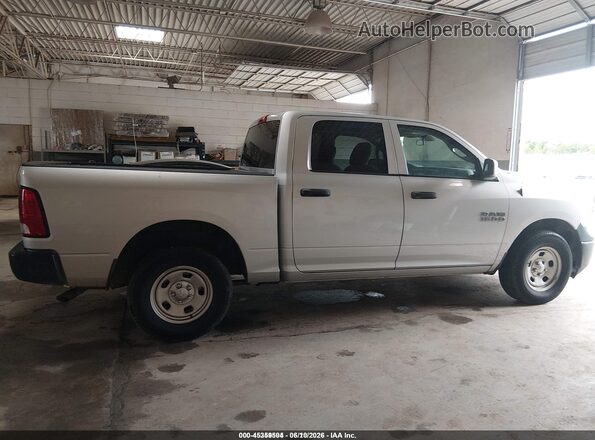 1C6RR7KG1JS106146 2018 RAM 1500 Silver 