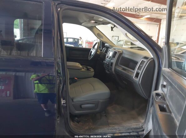 1C6RR7KG1JS300546 2018 RAM 1500 Blue Vista interior delantera