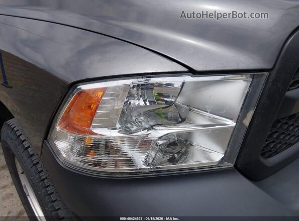 1C6RR7KG2GS349019 2016 RAM 1500 Gray Widok wnętrza z tyłu