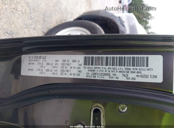 1C6RR7KG2GS390556 2016 RAM 1500 Gray Vista del compartimento del motor