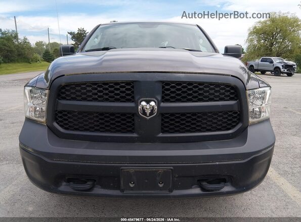1C6RR7KG2JS177856 2018 RAM 1500 Gray Вид спереду