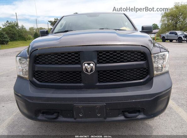 1C6RR7KG2JS177856 2018 RAM 1500 Gray Вид щитка приладів
