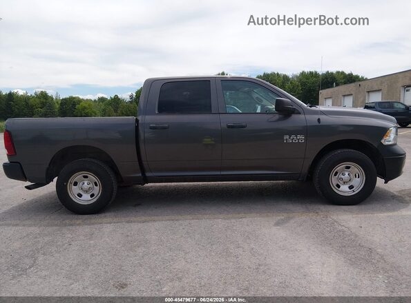 1C6RR7KG2JS177856 2018 RAM 1500 Gray Вид задньої частини салону