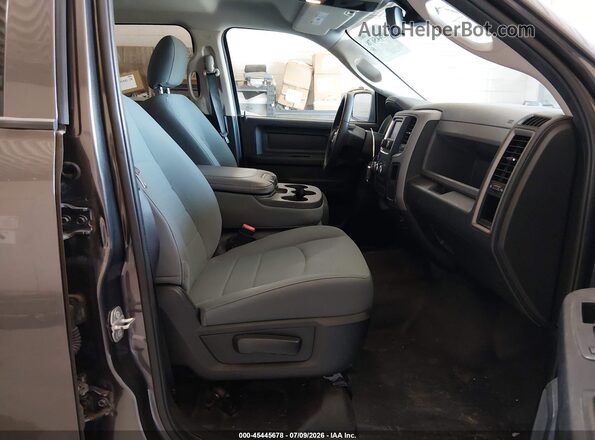 1C6RR7KG3GS362524 2016 RAM 1500 Gray Widok wnętrza z przodu